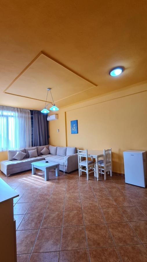 Heming-Way Hotel Durrës Kültér fotó