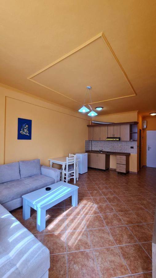 Heming-Way Hotel Durrës Kültér fotó
