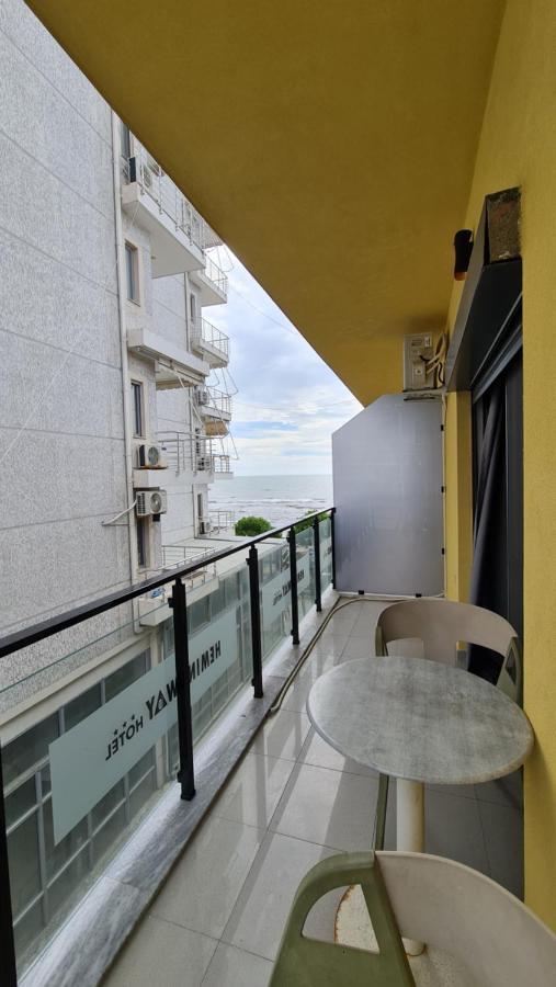 Heming-Way Hotel Durrës Kültér fotó