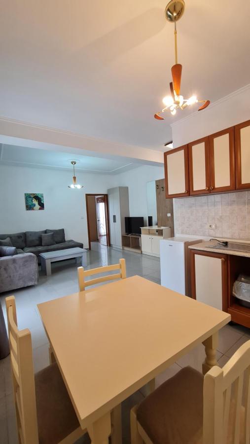 Heming-Way Hotel Durrës Kültér fotó